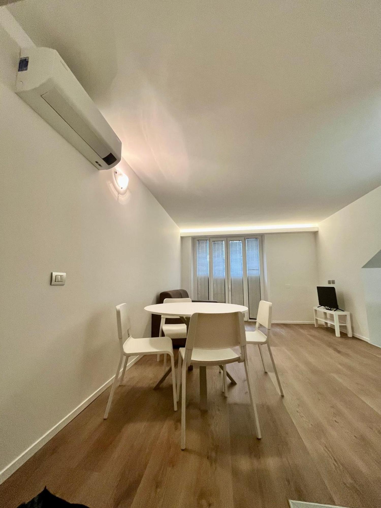 Central Side Apartment Mailand Exterior foto